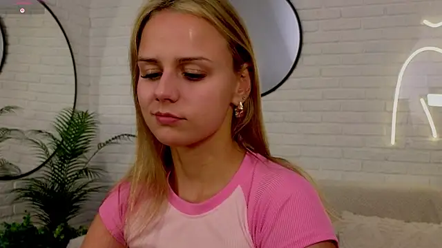 Wendy D0ll online show from 04/06/26, 08:32