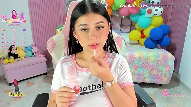 Yuli 16 online show from 07/18/26, 11:08