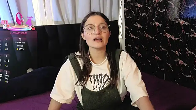 Snapshot of Elecktra_sweet chatting on 09/10/25, 07:57 Elecktra sweet online show from 09/10/25, 07:57