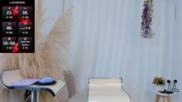 Helena-Fits online show from 11/20/25, 08:42