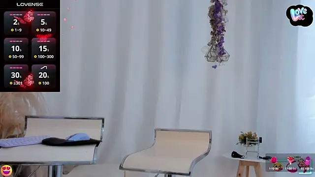 Helena-Fits online show from 10/12/25, 07:37