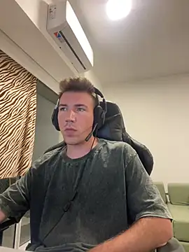 Snapshot of fedex_c2c chatting on 02/28/26, 02:33 fedex c2c online show from 02/28/26, 02:33