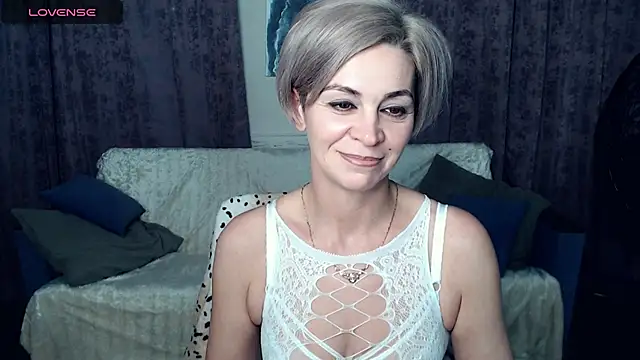 Snapshot of Blonde_lola444 chatting on 12/20/24, 08:01 Blonde lola444 online show from 12/20/24, 08:01