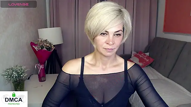 Snapshot of Blonde_lola444 chatting on 06/22/26, 05:43 Blonde lola444 online show from 06/22/26, 05:43