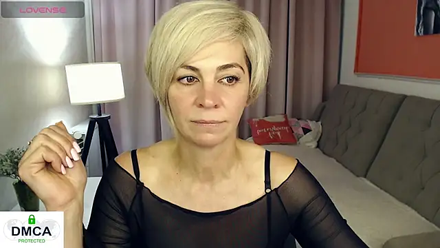 Snapshot of Blonde_lola444 chatting on 07/16/26, 04:37 Blonde lola444 online show from 07/16/26, 04:37