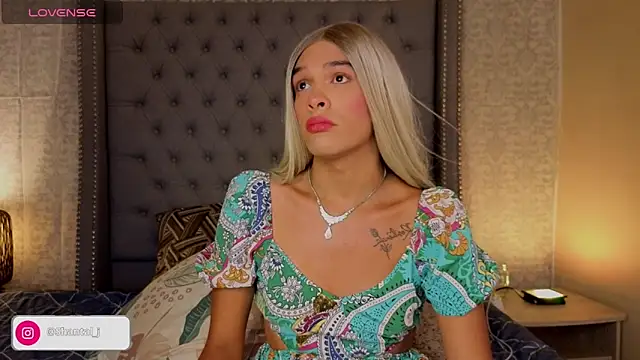 Shantal Joness online show from 09/25/25, 02:06