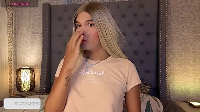 Shantal Joness online show from 09/29/25, 09:09