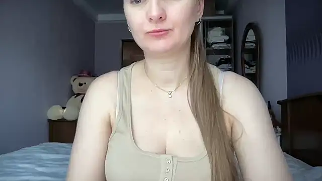 Snapshot of Viola_sweet chatting on 07/01/26, 03:18 Viola sweet online show from 07/01/26, 03:18