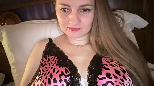 Snapshot of Viola_sweet chatting on 07/12/26, 11:49 Viola sweet online show from 07/12/26, 11:49