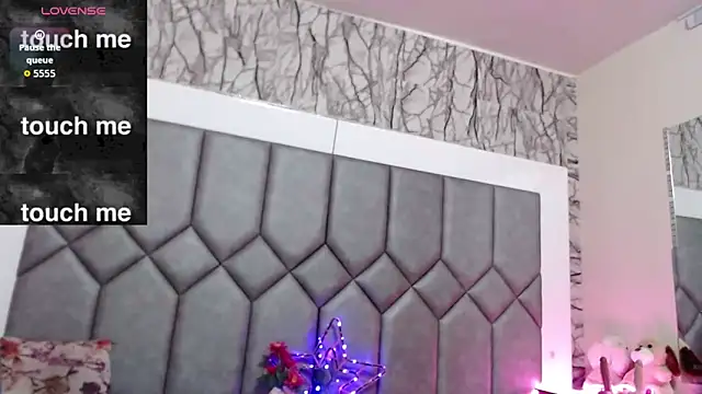 Tiffany Valentine15 online show from 12/16/25, 01:59