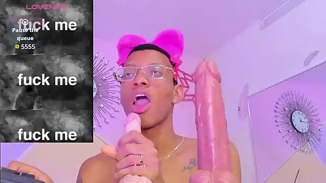 Tiffany Valentine15 online show from 11/02/25, 06:46