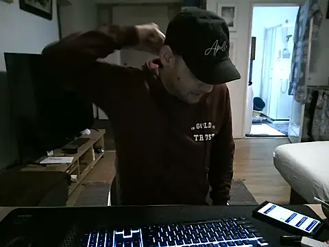 Snapshot of mihaimichael chatting on 04/02/26, 10:55 mihaimichael online show from 04/02/26, 10:55