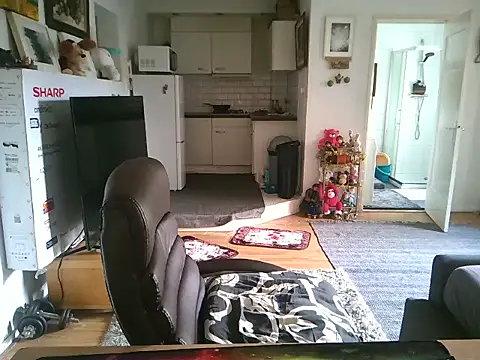 mihaimichael online show from 10/19/25, 12:41