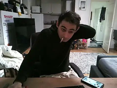 Snapshot of mihaimichael chatting on 01/15/26, 02:42 mihaimichael online show from 01/15/26, 02:42