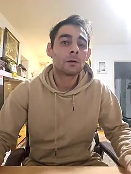 Snapshot of mihaimichael chatting on 01/14/26, 03:54 mihaimichael online show from 01/14/26, 03:54