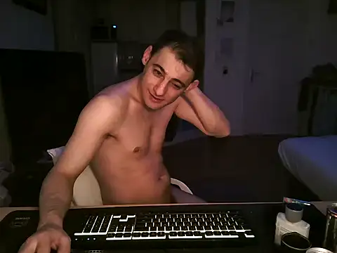 Snapshot of mihaimichael chatting on 04/04/26, 01:23 mihaimichael online show from 04/04/26, 01:23