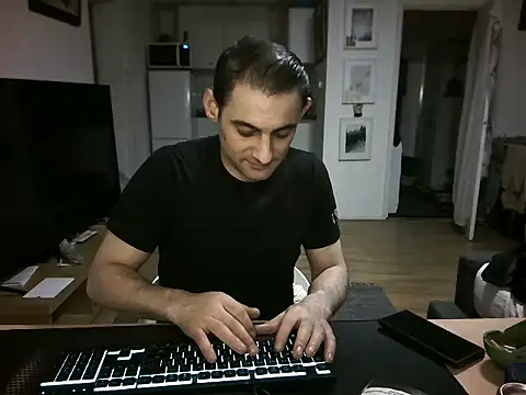 mihaimichael online show from 04/18/26, 09:04
