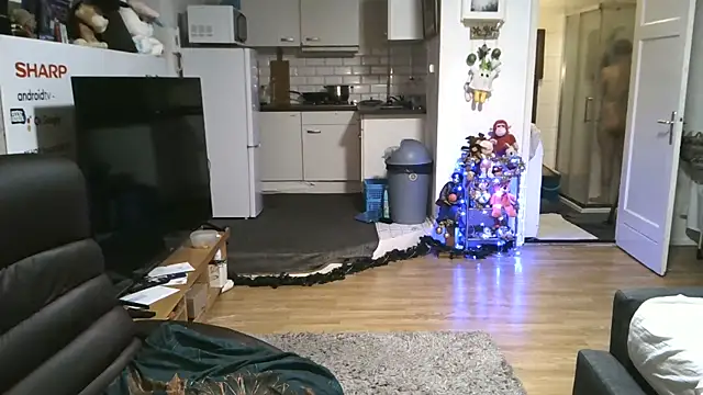 mihaimichael online show from 12/15/25, 01:11