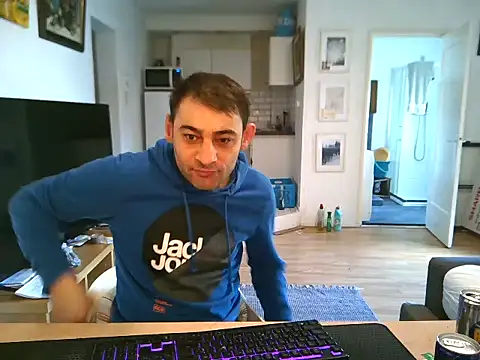 mihaimichael online show from 04/21/26, 01:07