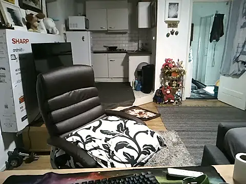 mihaimichael online show from 10/17/25, 11:56