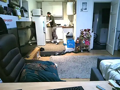 Snapshot of mihaimichael chatting on 01/07/26, 07:41 mihaimichael online show from 01/07/26, 07:41