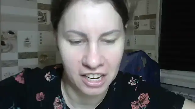 TherestlessKitty online show from 12/04/25, 10:09