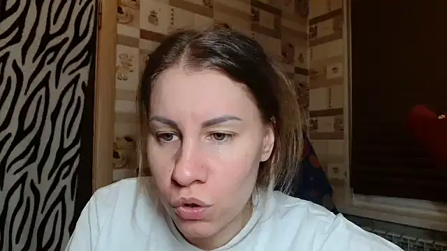 TherestlessKitty online show from 02/17/26, 10:18