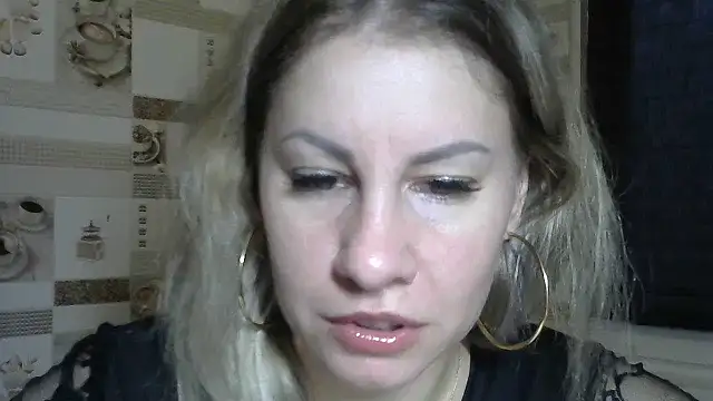 TherestlessKitty online show from 09/20/25, 06:07