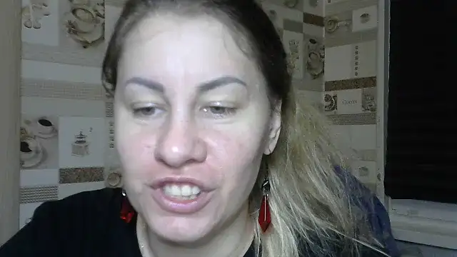 TherestlessKitty online show from 12/16/25, 10:25