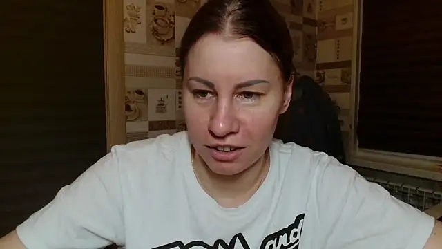 TherestlessKitty online show from 04/05/26, 10:16