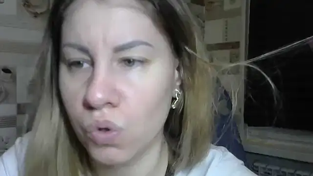 TherestlessKitty online show from 02/06/26, 10:28