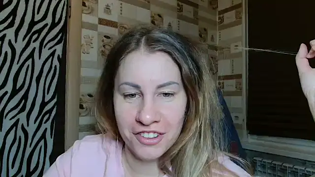 TherestlessKitty online show from 02/16/26, 10:29