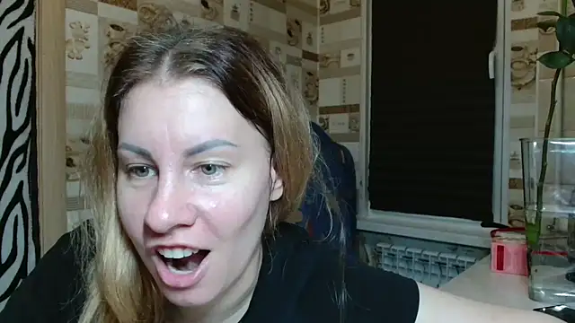 TherestlessKitty online show from 05/26/26, 10:19