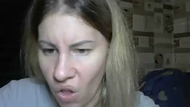 TherestlessKitty online show from 10/01/25, 10:24