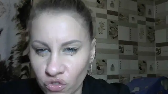 TherestlessKitty online show from 11/04/25, 10:13