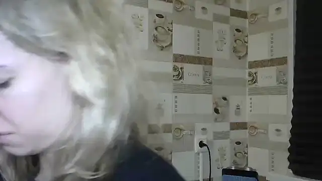 TherestlessKitty online show from 03/12/25, 08:41