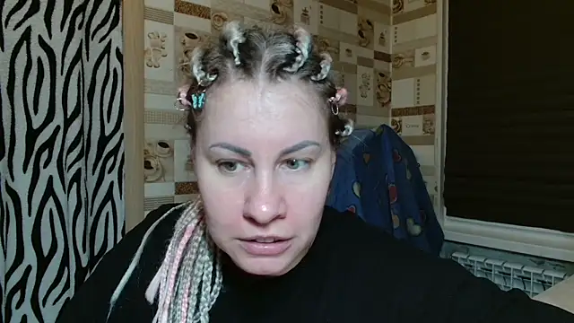 TherestlessKitty online show from 05/05/26, 10:13
