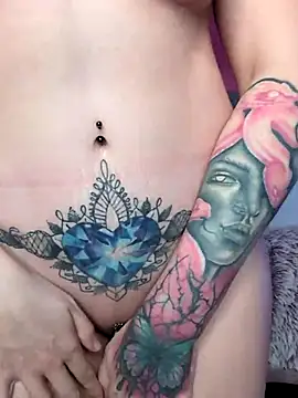 nora the strange online show from 03/31/26, 05:59