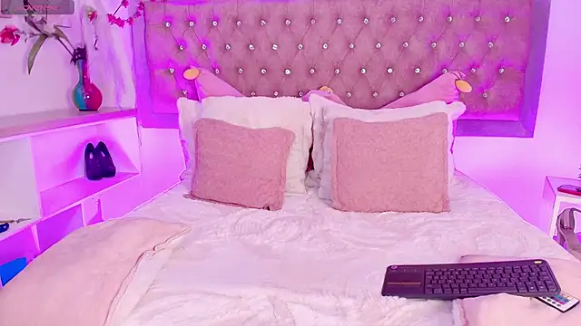 Snapshot of Tayzon_Foxxx chatting on 12/05/25, 12:59 Tayzon Foxxx online show from 12/05/25, 12:59