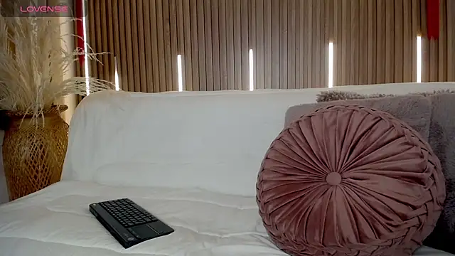 Tayzon Foxxx online show from 04/17/26, 08:22