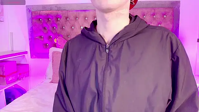 Tayzon Foxxx online show from 01/08/26, 12:11