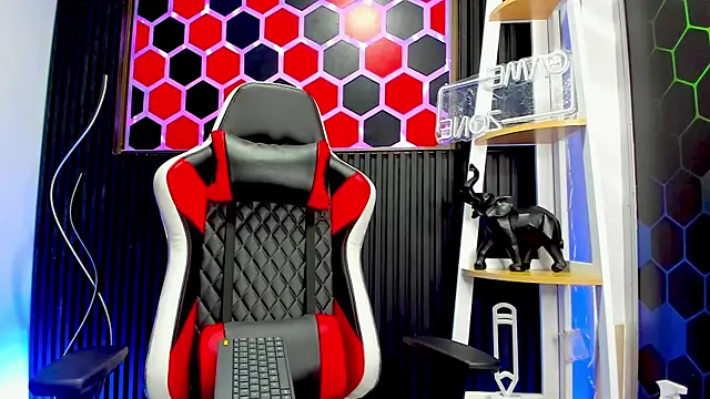 Tayzon Foxxx online show from 03/23/26, 08:19