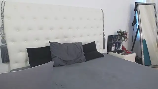 AlinaOnly online show from 04/18/26, 10:50