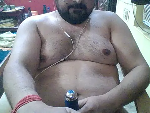 ARYANAVAILABLE online show from 11/06/25, 08:02