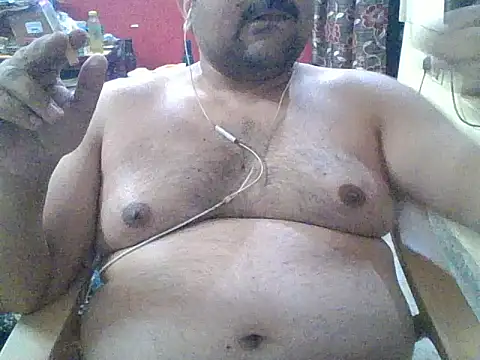 ARYANAVAILABLE online show from 03/03/26, 09:11