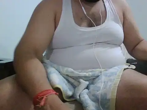 ARYANAVAILABLE online show from 11/14/25, 09:18