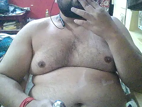Snapshot of ARYANAVAILABLE chatting on 09/27/25, 10:38 ARYANAVAILABLE online show from 09/27/25, 10:38
