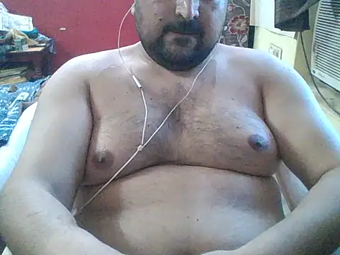 ARYANAVAILABLE online show from 03/13/26, 11:04