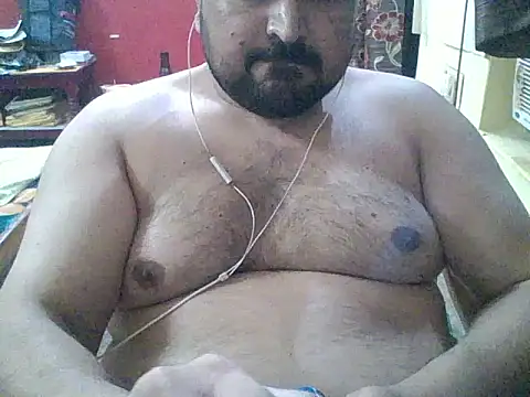 ARYANAVAILABLE online show from 10/27/25, 12:55