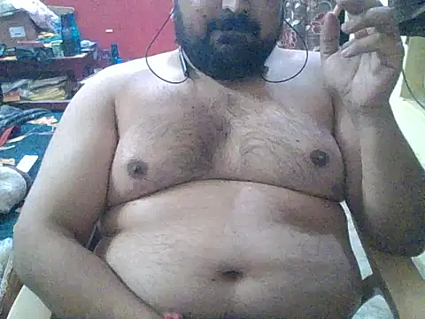 ARYANAVAILABLE online show from 12/22/25, 10:32